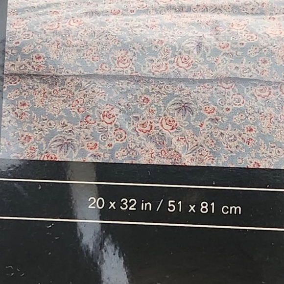 Lauren Ralph Lauren Maddie Blossom Cream Two Standard Pillowcases Cotton Floral - Picture 8 of 9